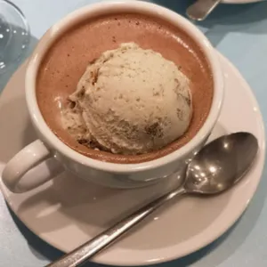 Bella Gelateria Metrotown - Dessert restaurant in Burnaby – fine dining dishes, interior photos, and ambiance.