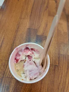 Bella Gelateria Metrotown - Dessert restaurant in Burnaby – fine dining dishes, interior photos, and ambiance.