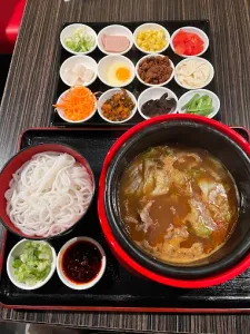 Flower & House in Spring - Chinese restaurant in Downtown Vancouver – fine dining dishes, interior photos, and ambiance.