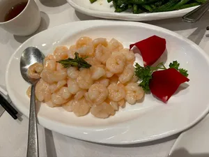 Osmanthus - Chinese restaurant in Richmond – fine dining dishes, interior photos, and ambiance.