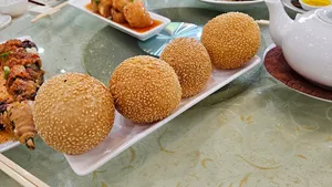 Grand Crystal Restaurant - Chinese restaurant in Burnaby – fine dining dishes, interior photos, and ambiance.