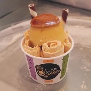 I.ce Queen - Dessert restaurant in Richmond – fine dining dishes, interior photos, and ambiance.