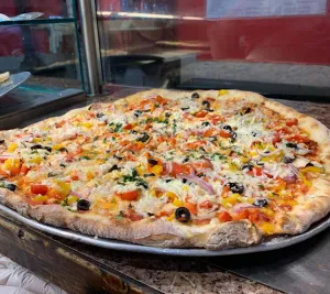 Did's Pizza - Pizza restaurant in Downtown Vancouver – fine dining dishes, interior photos, and ambiance.