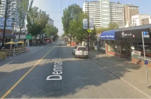 Bombay Kitchen and Bar on Denman - Indian restaurant in Downtown Vancouver – fine dining dishes, interior photos, and ambiance.