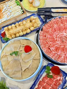 Happy Lamb Hot Pot Richmond - Hot Pot restaurant in Richmond – fine dining dishes, interior photos, and ambiance.