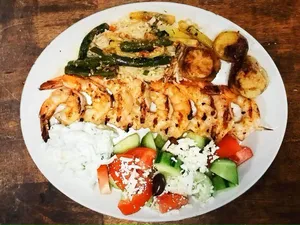 Vassilis souvlaki greek taverna - European restaurant in Burnaby – fine dining dishes, interior photos, and ambiance.
