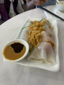 Haiyi Seafood Restaurant - Dim Sum restaurant in Vancouver – fine dining dishes, interior photos, and ambiance.