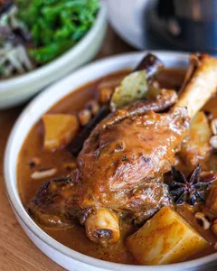 Kin Kao - Commercial - Thai restaurant in Vancouver – fine dining dishes, interior photos, and ambiance.