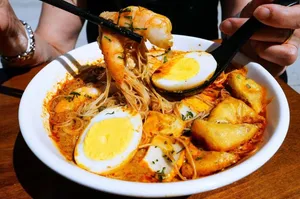 Shiok Canteen - Singaporean restaurant in New Westminster – fine dining dishes, interior photos, and ambiance.