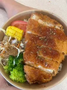 Meraki Street - Taiwanese & HK Cafe restaurant in Richmond – fine dining dishes, interior photos, and ambiance.