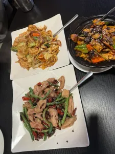 Yaletown Chinese restaurant - Chinese restaurant in Downtown Vancouver – fine dining dishes, interior photos, and ambiance.