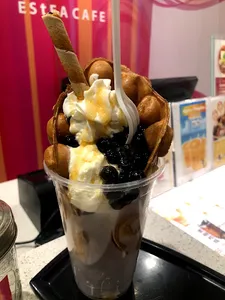 Estea Cafe - Taiwanese & HK Cafe restaurant in Burnaby – fine dining dishes, interior photos, and ambiance.