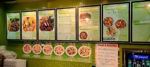 Famous wok - Chinese restaurant in Downtown Vancouver – fine dining dishes, interior photos, and ambiance.