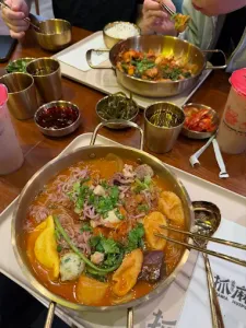 Drama Hot Pot Hot Pot restaurant in Richmond – fine dining dishes, interior photos, and ambiance.