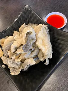 Neptune Wonton Noodle YVR Outlet - Taiwanese & HK Cafe restaurant – fine dining dishes, interior photos, and ambiance.