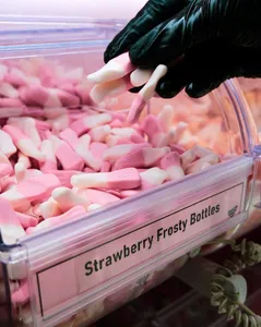 Picture of dish Strawberry Frosty Bottles at Ricardo’s Kandy Korner Granville