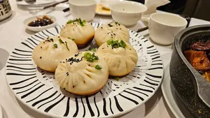 Osmanthus - Chinese restaurant in Richmond – fine dining dishes, interior photos, and ambiance.