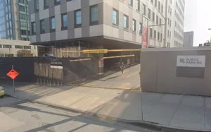 HiFive Chicken West Broadway - Burger & Fried Chicken restaurant in Vancouver – fine dining dishes, interior photos, and ambiance.