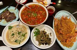 ROYAL BEEF - Chinese restaurant in Richmond – fine dining dishes, interior photos, and ambiance.