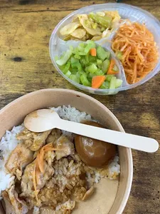 Dragon Bowl Metrotown - Taiwanese & HK Cafe restaurant in Burnaby – fine dining dishes, interior photos, and ambiance.