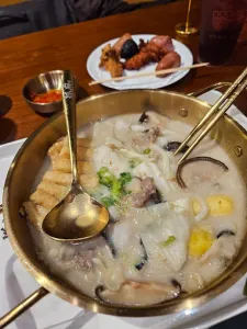 Drama Hot Pot Hot Pot restaurant in Richmond – fine dining dishes, interior photos, and ambiance.