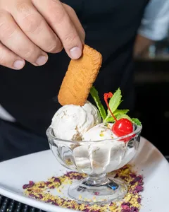 Delhi-6 Indian Bistro - Indian restaurant in Vancouver – fine dining dishes, interior photos, and ambiance.