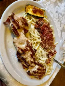 Vassilis souvlaki greek taverna - European restaurant in Burnaby – fine dining dishes, interior photos, and ambiance.