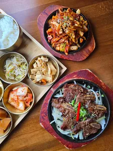 Elysium Korean Bistro and Restaurant - Korean restaurant in Richmond – fine dining dishes, interior photos, and ambiance.