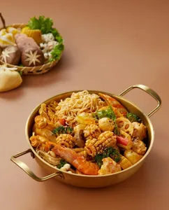 Grandjoy Hotpot - Hot Pot restaurant in Downtown Vancouver – fine dining dishes, interior photos, and ambiance.