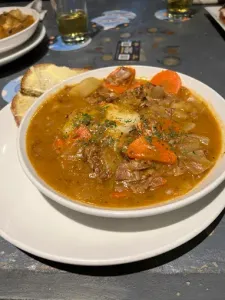 Donnellan’s Irish Pub - Irish restaurant in Downtown Vancouver – fine dining dishes, interior photos, and ambiance.