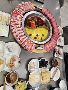 Liuyishou Hotpot Burnaby - Hot Pot restaurant in Burnaby – fine dining dishes, interior photos, and ambiance.