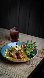 Delhi-6 Indian Bistro - Indian restaurant in Vancouver – fine dining dishes, interior photos, and ambiance.