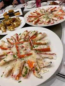 Haiyi Seafood Restaurant - Dim Sum restaurant in Vancouver – fine dining dishes, interior photos, and ambiance.