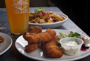 Donnellan’s Irish Pub - Irish restaurant in Downtown Vancouver – fine dining dishes, interior photos, and ambiance.