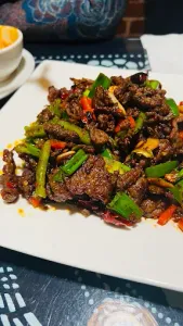 Jia Wei Restaurant - Chinese restaurant in Burnaby – fine dining dishes, interior photos, and ambiance.