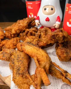 J&G Fried Chicken Crystall Mall - Burger & Fried Chicken restaurant in Burnaby – fine dining dishes, interior photos, and ambiance.