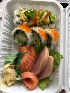 Big Bang Sushi - Japanese & Sushi restaurant in Downtown Vancouver – fine dining dishes, interior photos, and ambiance.