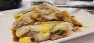 Review photo uploaded by A customer at Haiyi Seafood Restaurant