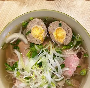 Tre Viet - Vietnamese restaurant in Downtown Vancouver – fine dining dishes, interior photos, and ambiance.