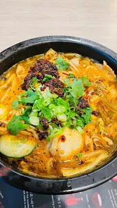 Xiang Yuan Qiao Yunnan Cross Bridge Rice Noodle Richmond - Chinese restaurant in Richmond – fine dining dishes, interior photos, and ambiance.