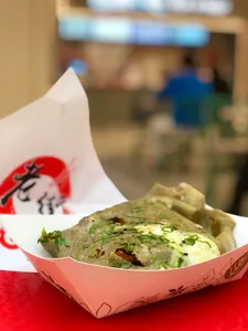 OLD STREET EXPRESS - Taiwanese & HK Cafe restaurant in Richmond – fine dining dishes, interior photos, and ambiance.