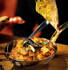 P2P indian restaurant Yaletown - Indian restaurant in Downtown Vancouver – fine dining dishes, interior photos, and ambiance.