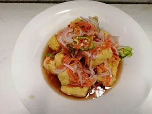 Papaya Hut Restaurant - Thai restaurant in Downtown Vancouver – fine dining dishes, interior photos, and ambiance.