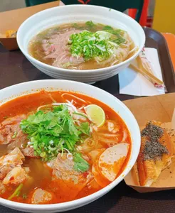 Pho 7 - Vietnamese restaurant in Richmond – fine dining dishes, interior photos, and ambiance.