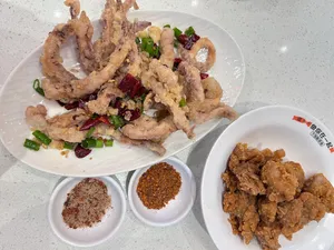 Fish With You Burnaby - Hot Pot restaurant in Burnaby – fine dining dishes, interior photos, and ambiance.