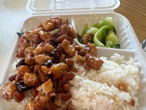 Sesame Kitchen - Chinese restaurant in Richmond – fine dining dishes, interior photos, and ambiance.