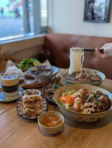 Tre Viet - Vietnamese restaurant in Downtown Vancouver – fine dining dishes, interior photos, and ambiance.