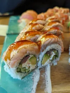 VanLove sushi & more - Japanese & Sushi restaurant in Downtown Vancouver – fine dining dishes, interior photos, and ambiance.