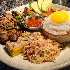 The Saigonville Restaurant - Vietnamese restaurant in Vancouver – fine dining dishes, interior photos, and ambiance.