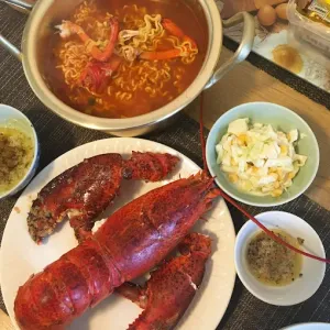 The Lobster Man Food - North American restaurant in Downtown Vancouver – fine dining dishes, interior photos, and ambiance.